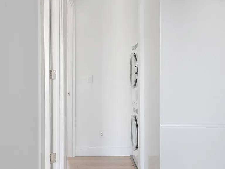 217 Thompson St #22 — Photo 9