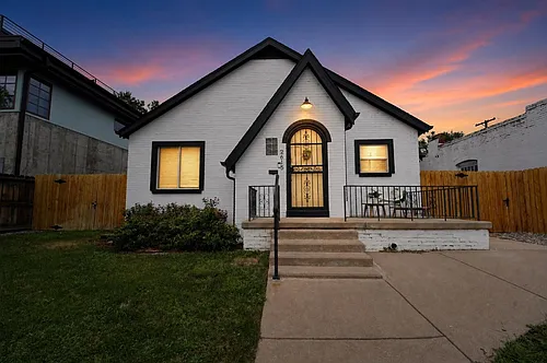 2615 W Caithness Pl Photo 1