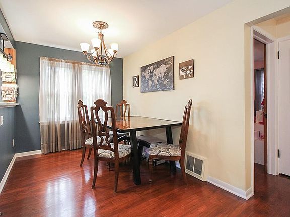 5th image of 336 Penfield Ave