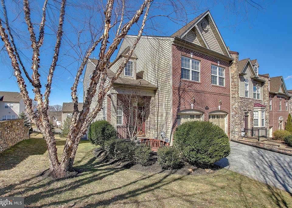 1st image of 3143 Woods Edge Dr