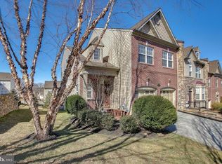 3143 Woods Edge Dr, Boothwyn, PA