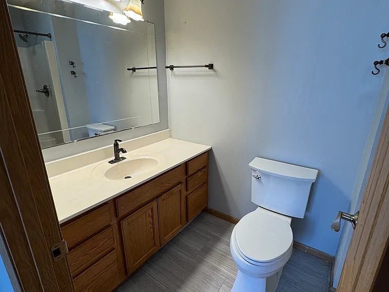 326 Brown Ct — Photo 32