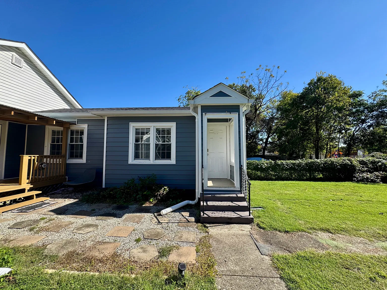 1 bed, 700 sqft, $1,000 — Photo 1