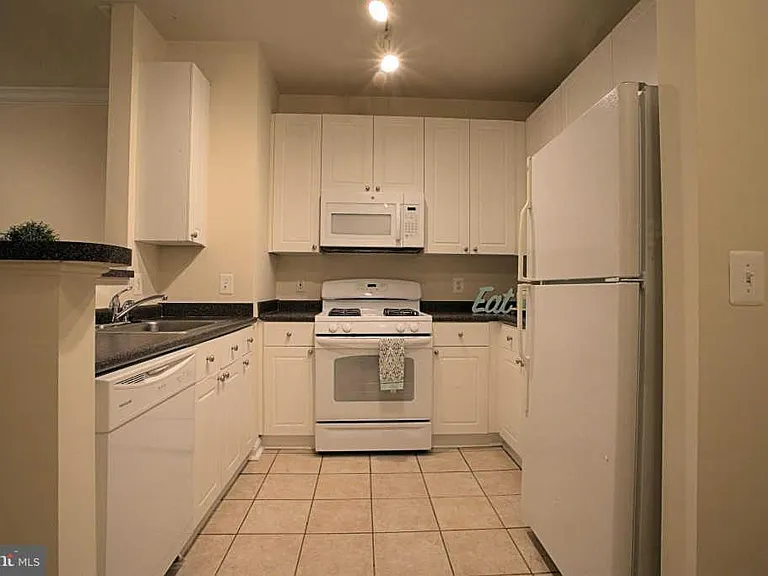9490 Virginia Center Blvd #329 — Photo 5
