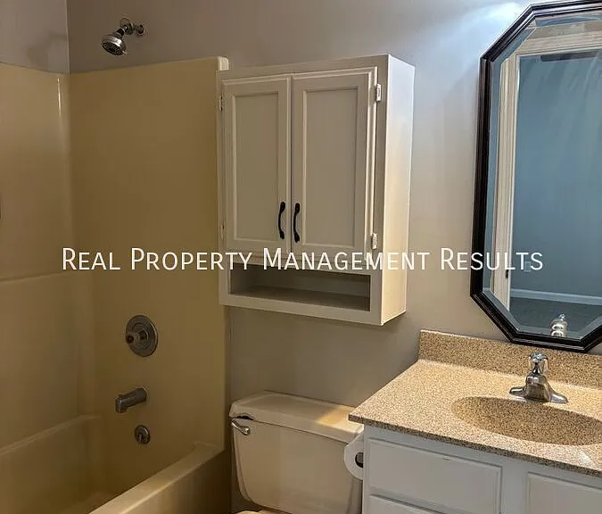 2841 Squire Ln — Photo 12
