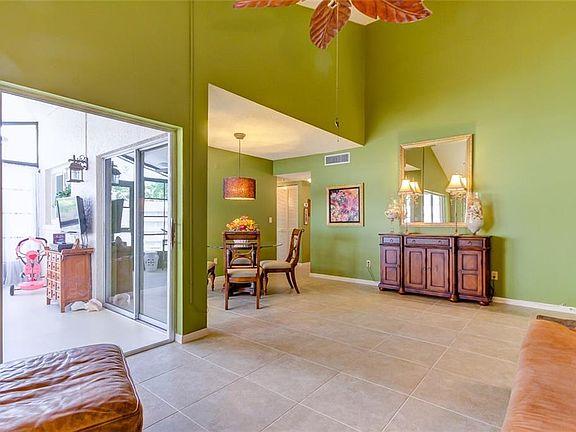 5th image of 2712 Sand Hollow Ct