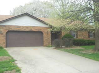 613 Leighigh Dr, Swansea, IL