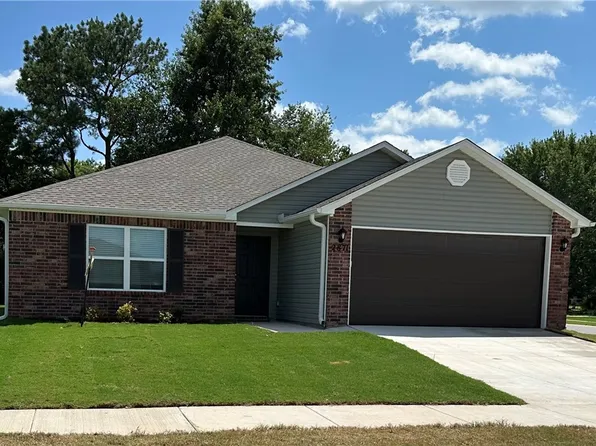 2871 W Emil Dr, Fayetteville, AR 72704
