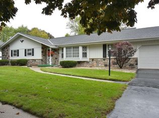 932 W Whitefish Rd, Port Washington, WI 53074