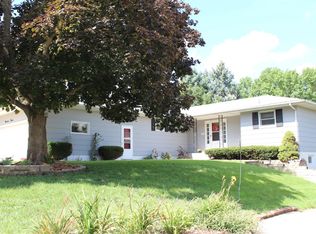 1912 W Garfield St, Davenport, IA 52804
