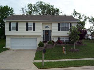 240 Split Rail Dr, Wentzville, MO 63385