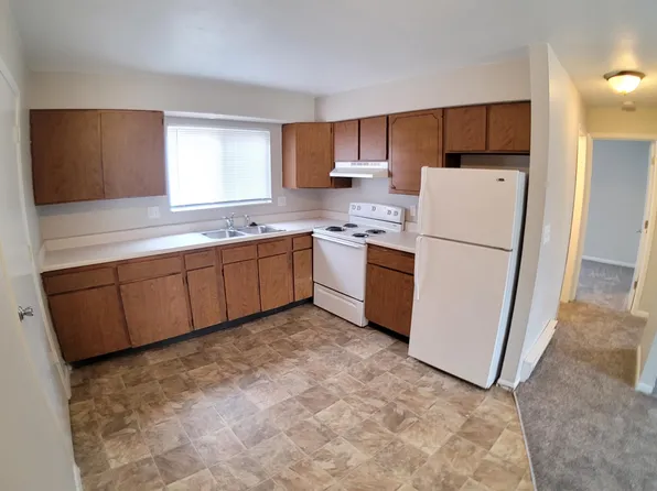 4009 Westover Rd SE, 4009 Westover Rd SE, Cedar Rapids, IA 52403