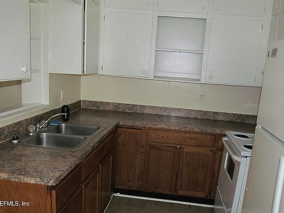 2nd image of 2870 LENOX Avenue
