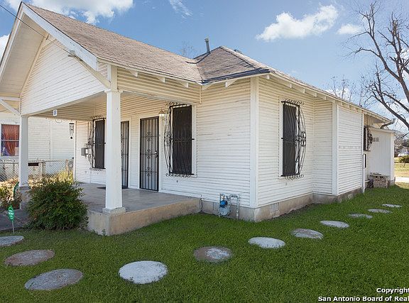 2nd image of 312 W Harlan Ave