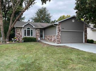 9701 W Greenspoint St, Wichita, KS 67205