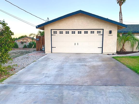 Front of House Driveway/Garage