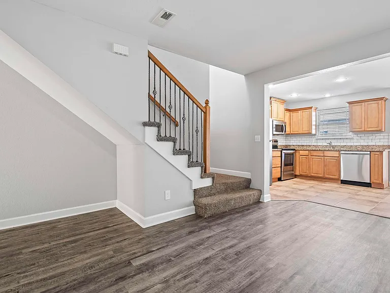 Arbor Mist Townhomes — Photo 14