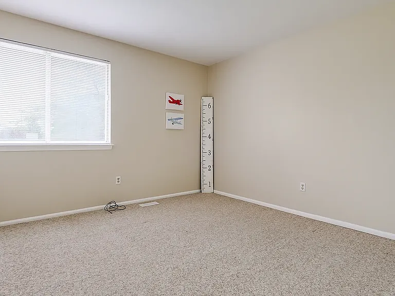 48 Cartlane Cir — Photo 7