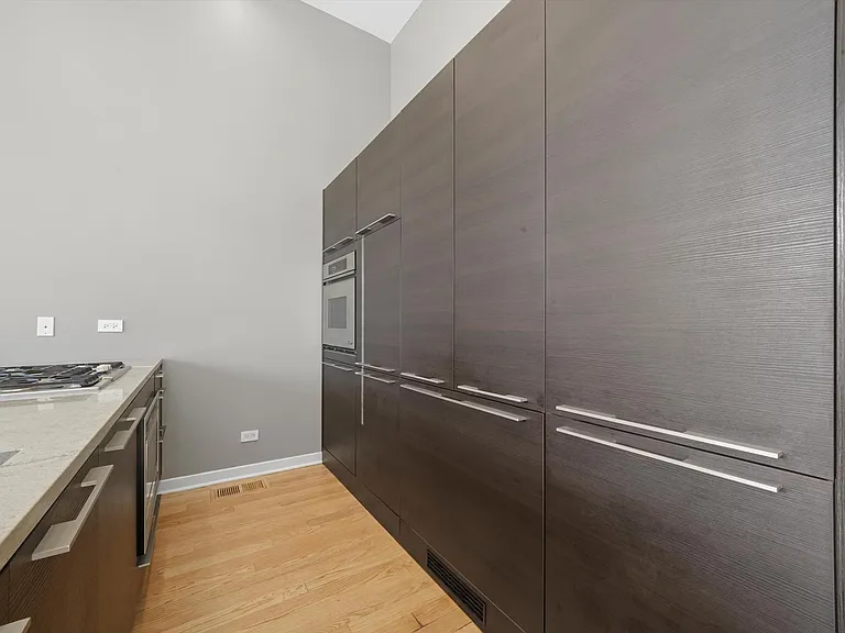1541 N Bosworth Ave #3 — Photo 13