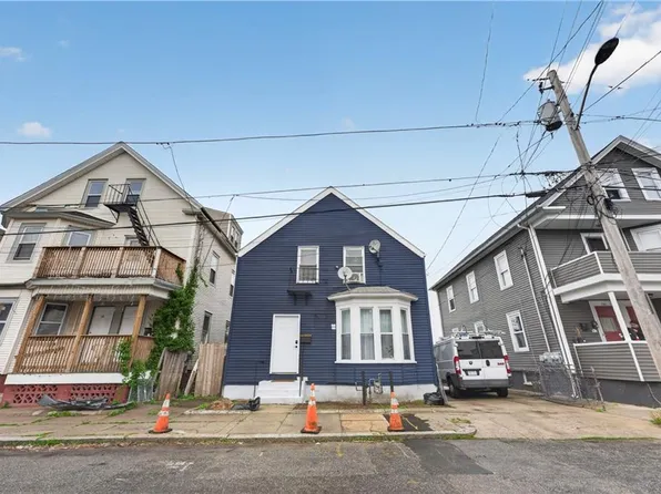 131 Cleveland St, Providence, RI 02909
