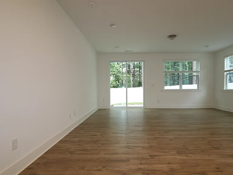 2926 Spring Manor Way — Photo 10