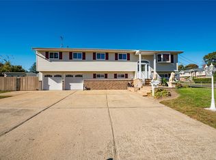 1500 Chicago Ave, Bay Shore, NY 11706