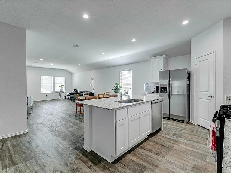 31426 Yatesbury Ln — Photo 13