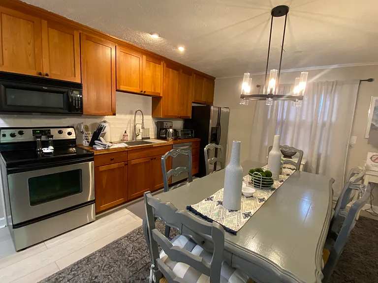350 W Hill Rd — Photo 14