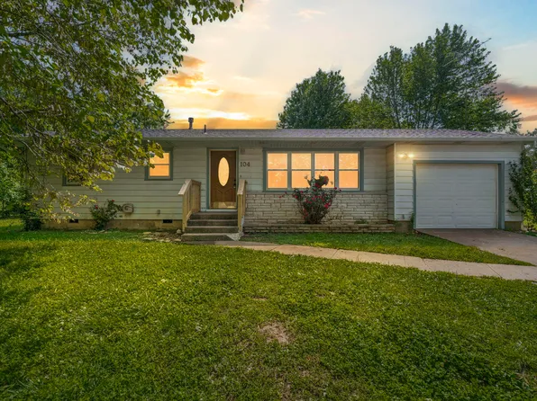 104 N Melody Lane, Marionville, MO 65705