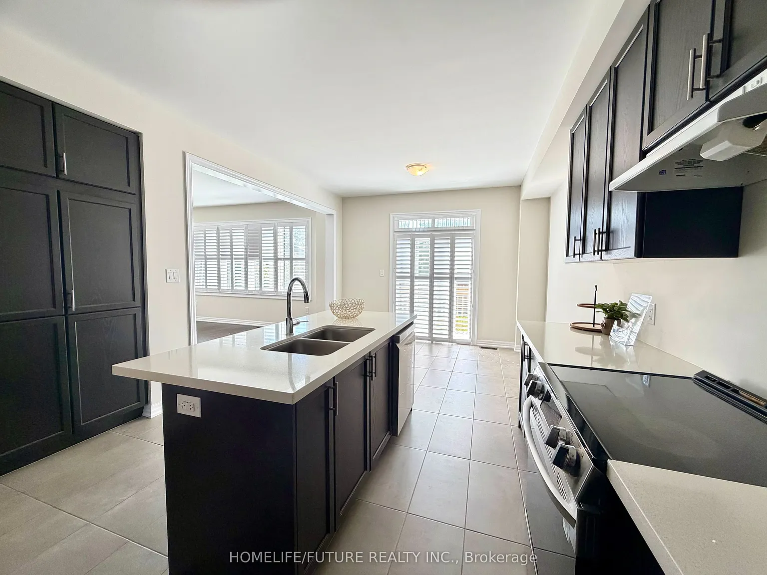 4 bed, $3,450 — Photo 4