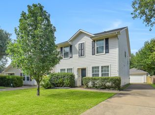19819 Crested Hill Ln, Cypress, TX 77433