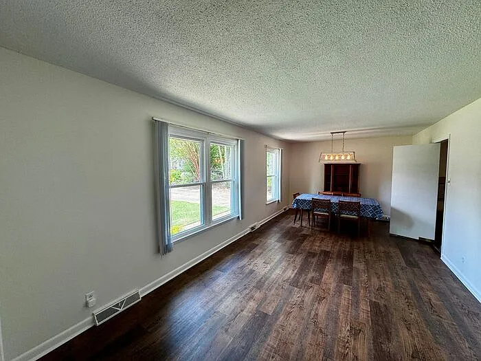 1005 Willow Cove Cir SE — Photo 8