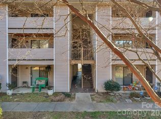 7530 Pebblestone Dr, Charlotte, NC 28212