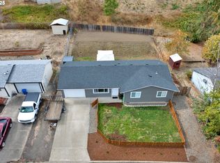 1300 Rolling Hills Rd, Roseburg, OR 97471