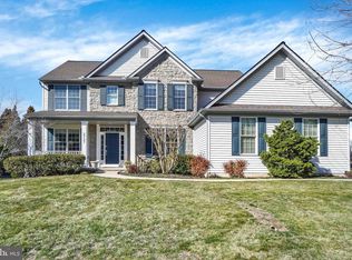 2727 Woodspring Dr, York, PA 17402