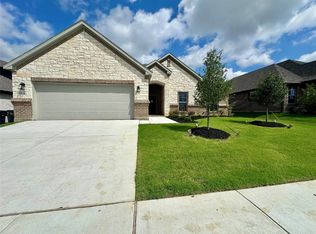 1910 Lake Tahoe Ln, Cleburne, TX 76033