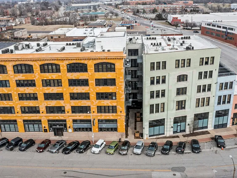 GW Apartments — Photo 2