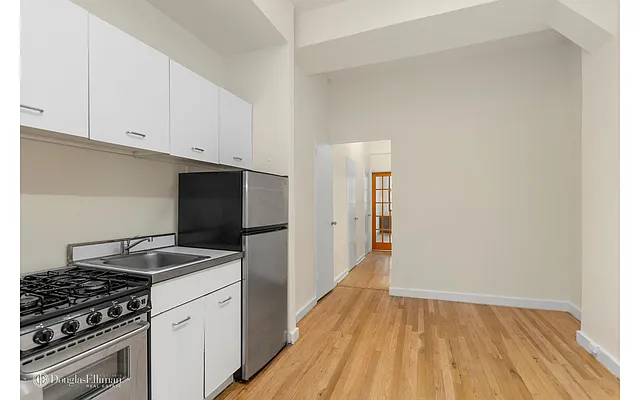 Rented by Douglas Elliman | media 10