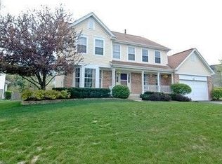 235 Prairieview Ave, Grayslake, IL 60030