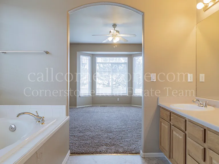 3305 Hollycrest Dr — Photo 26