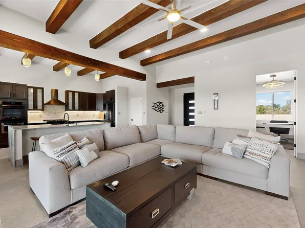61 Paseo De Estrellas, Santa Fe, NM 87506