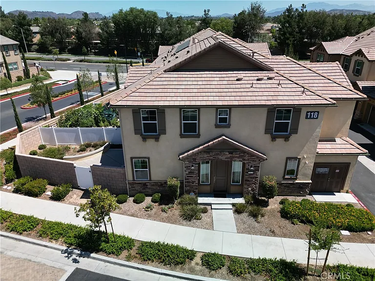 28228 Heirloom Dr — Photo 38