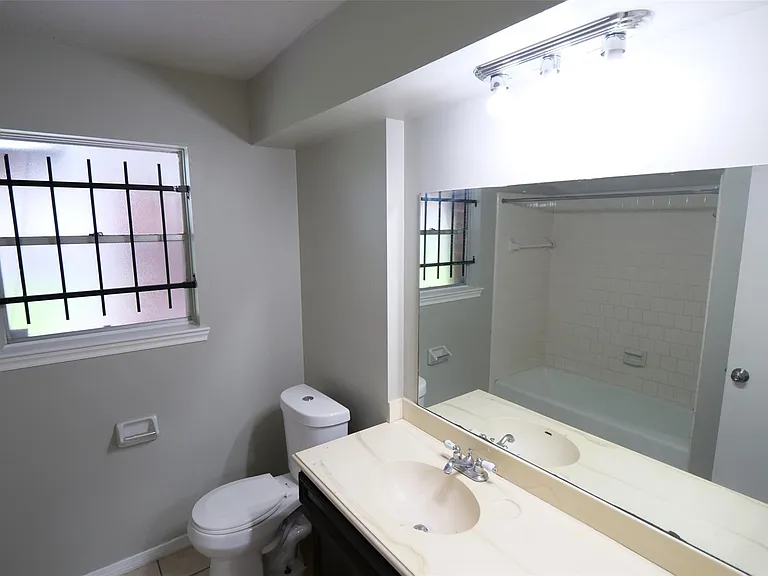 13314 Ensley Wood Dr — Photo 26