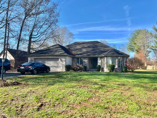 379 Big Horn Ln, Seymour, IN 47274