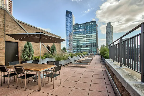 Rented by Jack Resnick & Sons | media 50