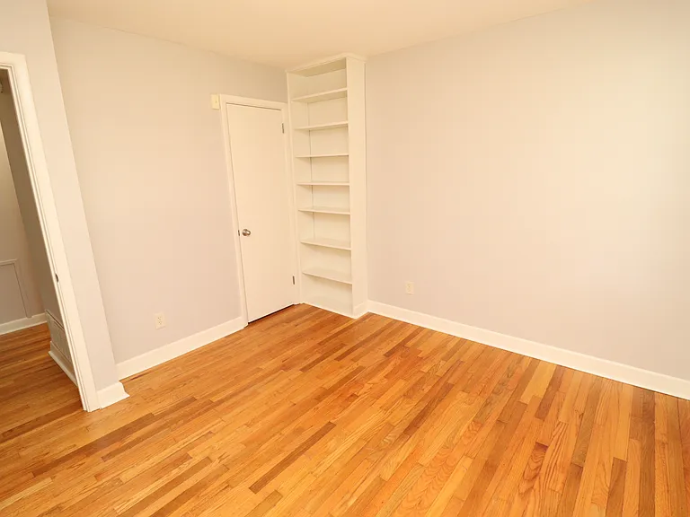 1009 Dogwood Ln — Photo 33