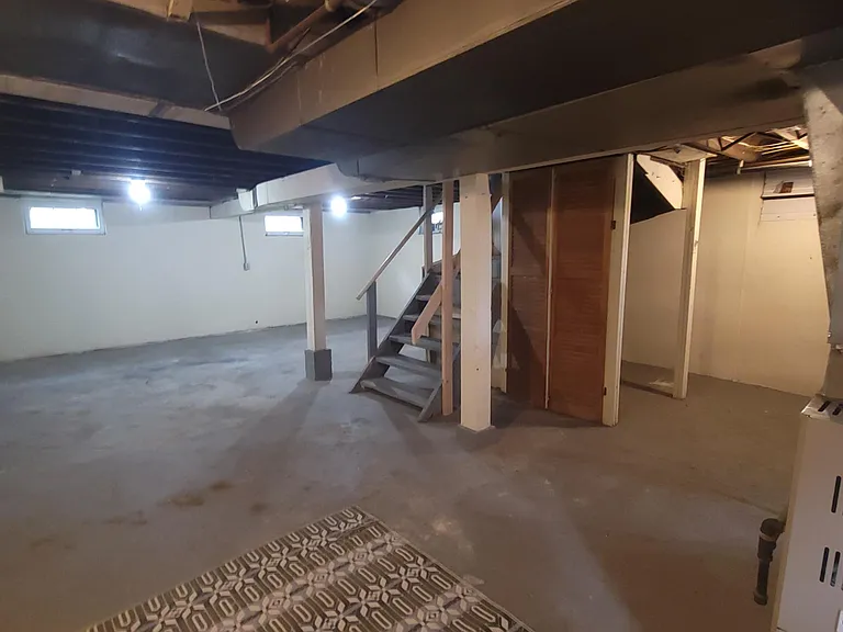 1401 Grant St — Photo 26