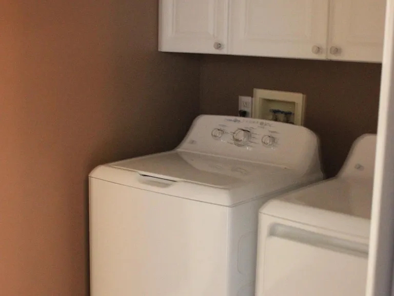 6060 Williamsburg Pkwy — Photo 32