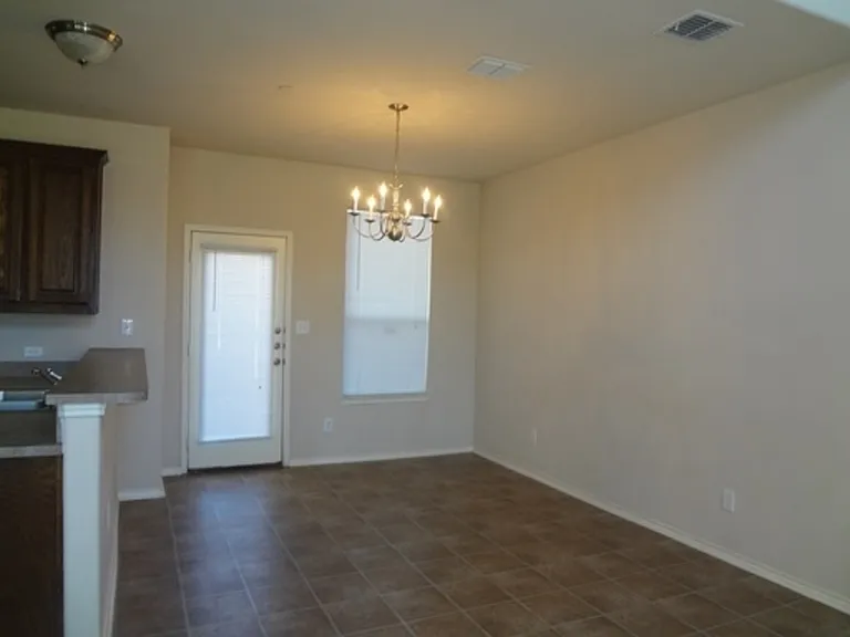 5405 Soledad Dr — Photo 5