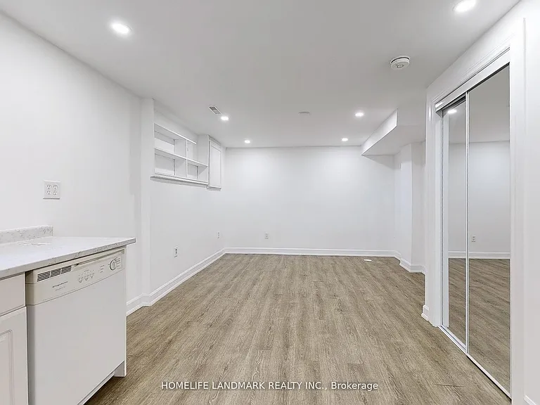 58 London Rd #BASEMENT — Photo 6